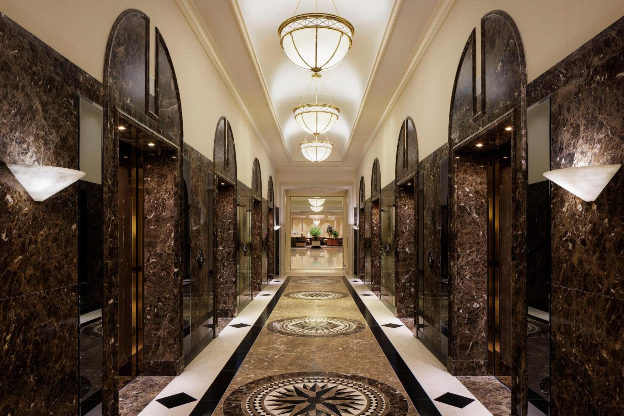 Nagoya Marriott Associa Hotel Екстер'єр фото The elevator lobby